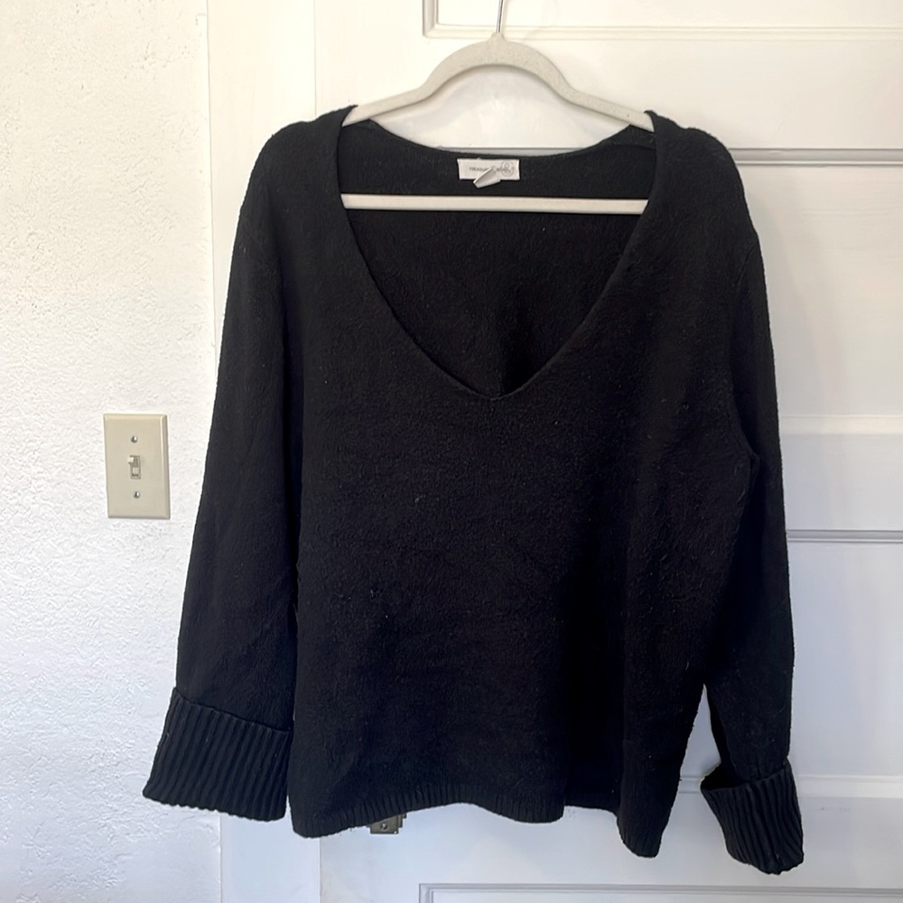 Black Treasure & Bone sweater size L